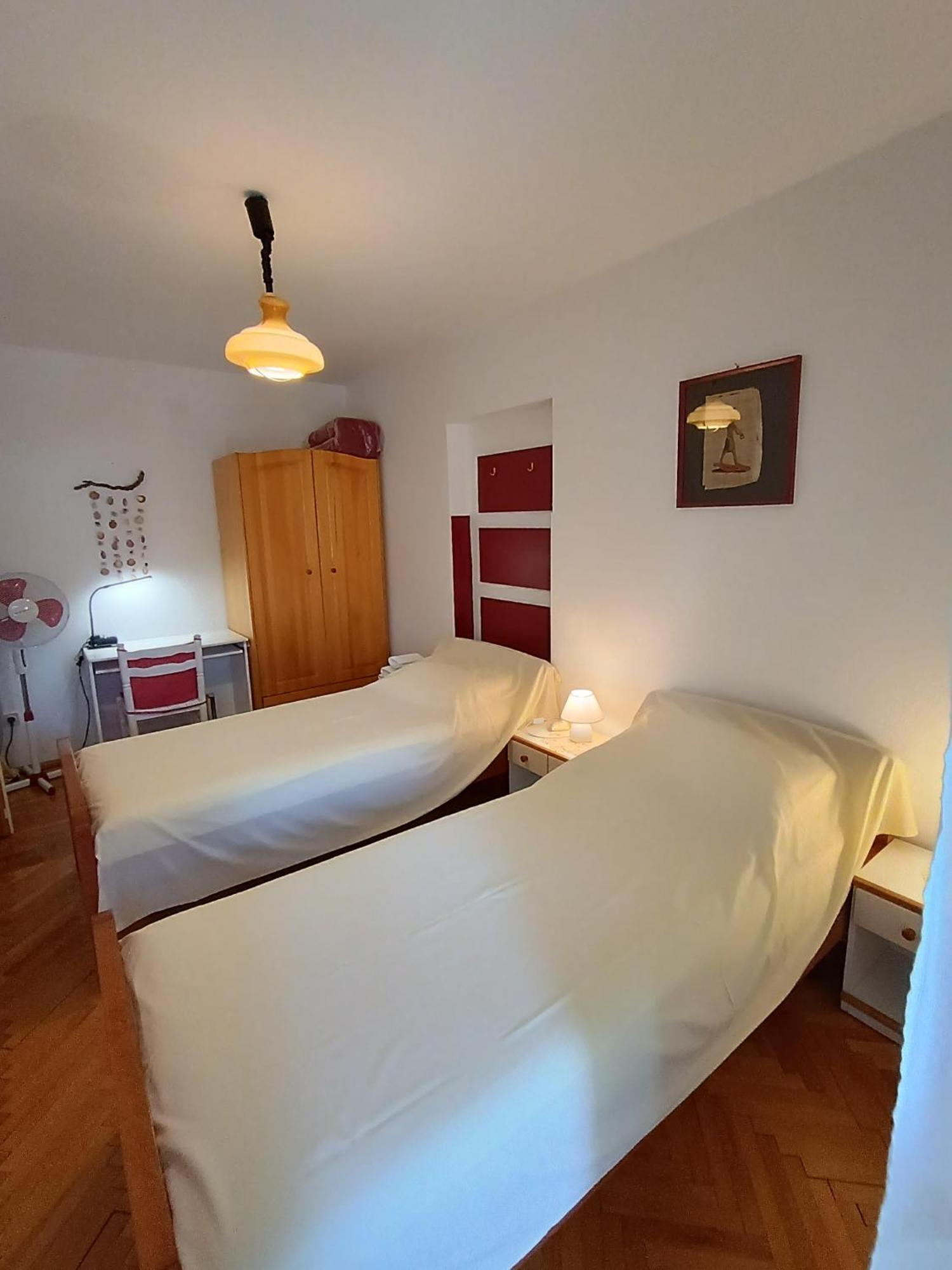 Levak Apartments - Apt. 1 Pjescana Uvala Εξωτερικό φωτογραφία